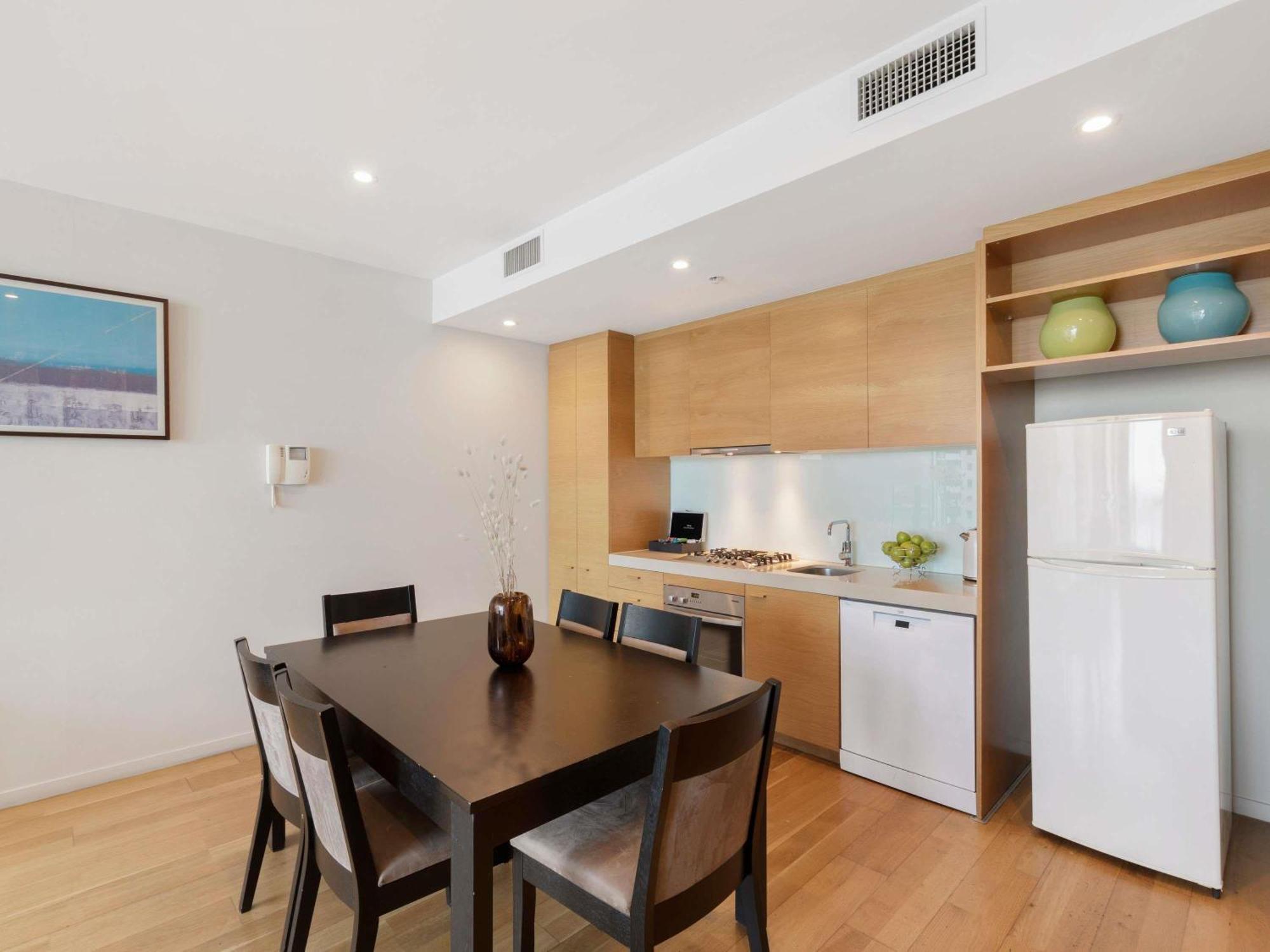The Sebel Residences Melbourne Docklands Serviced Apartments Экстерьер фото