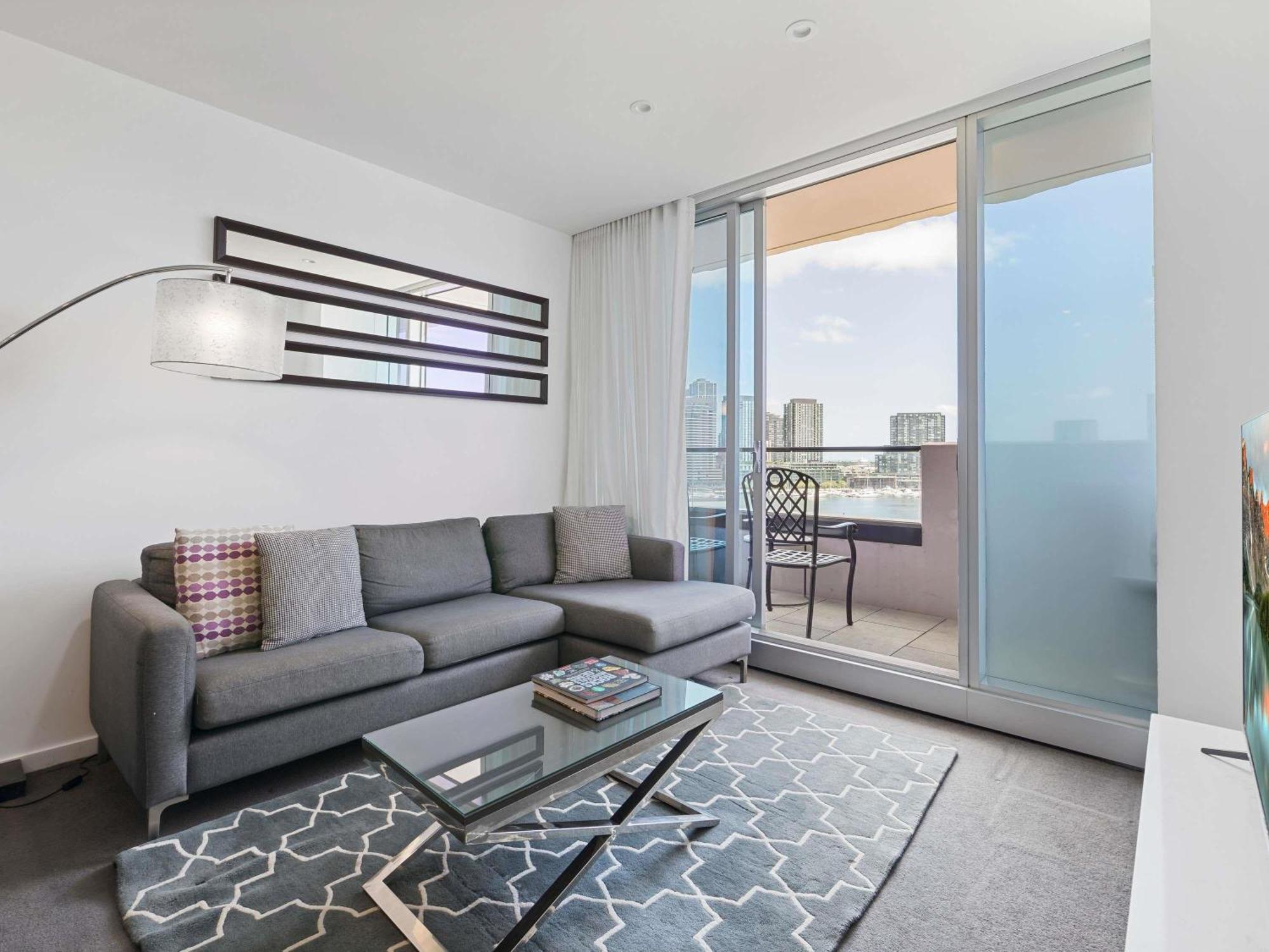 The Sebel Residences Melbourne Docklands Serviced Apartments Экстерьер фото