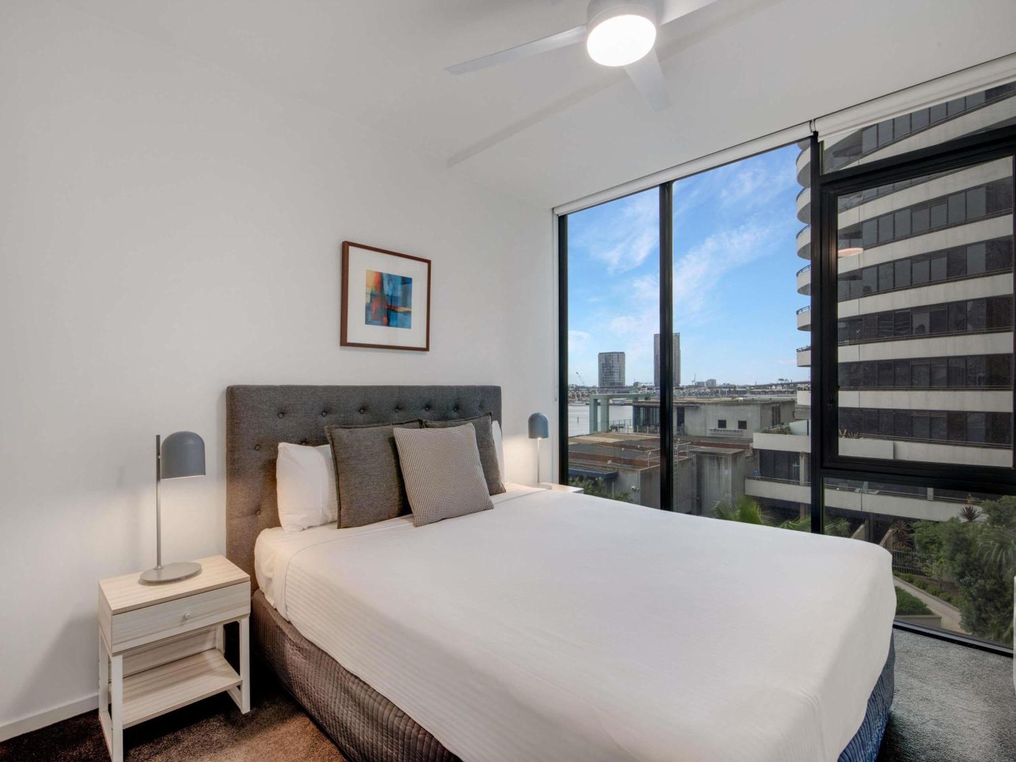 The Sebel Residences Melbourne Docklands Serviced Apartments Экстерьер фото