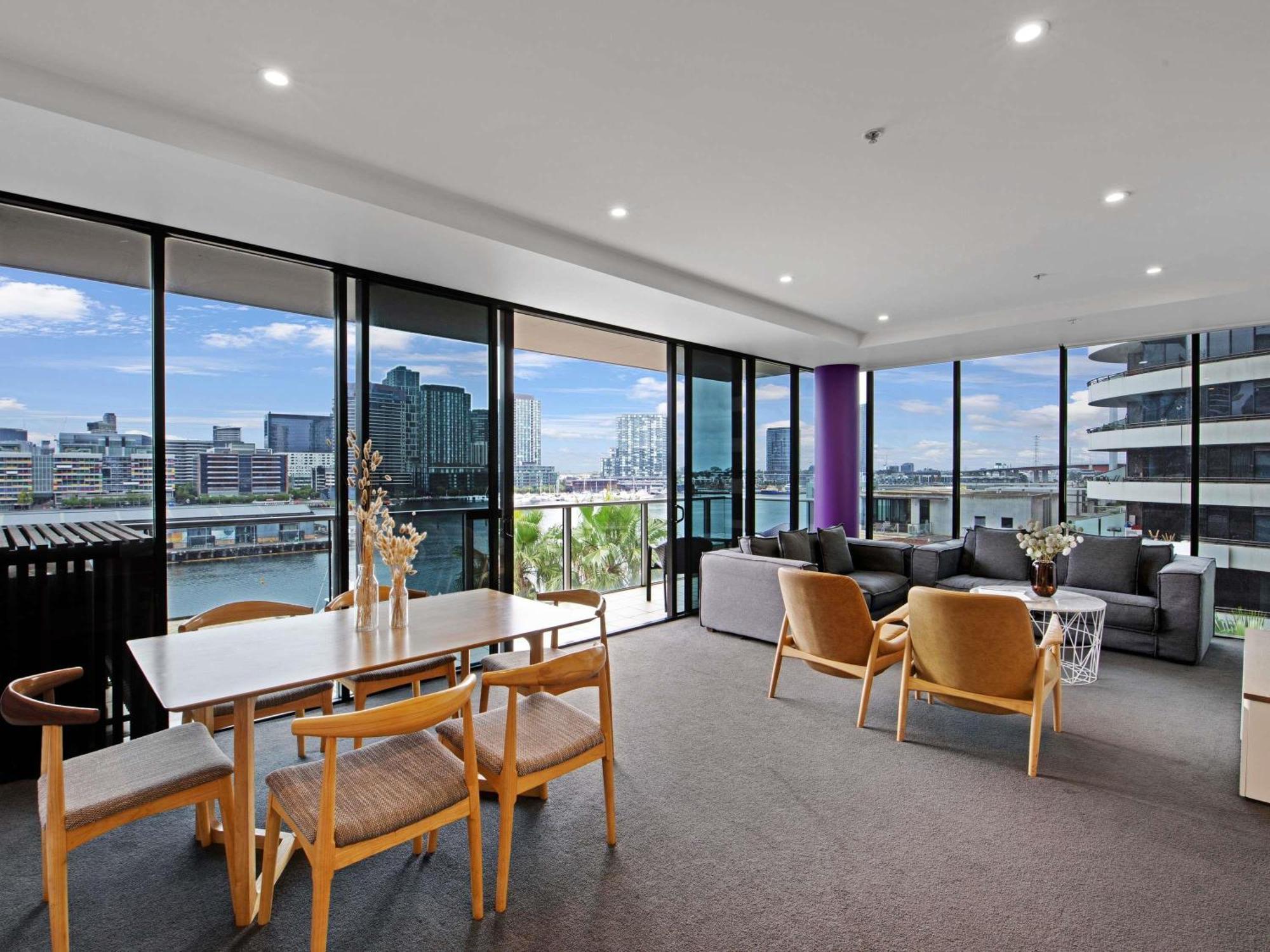 The Sebel Residences Melbourne Docklands Serviced Apartments Экстерьер фото