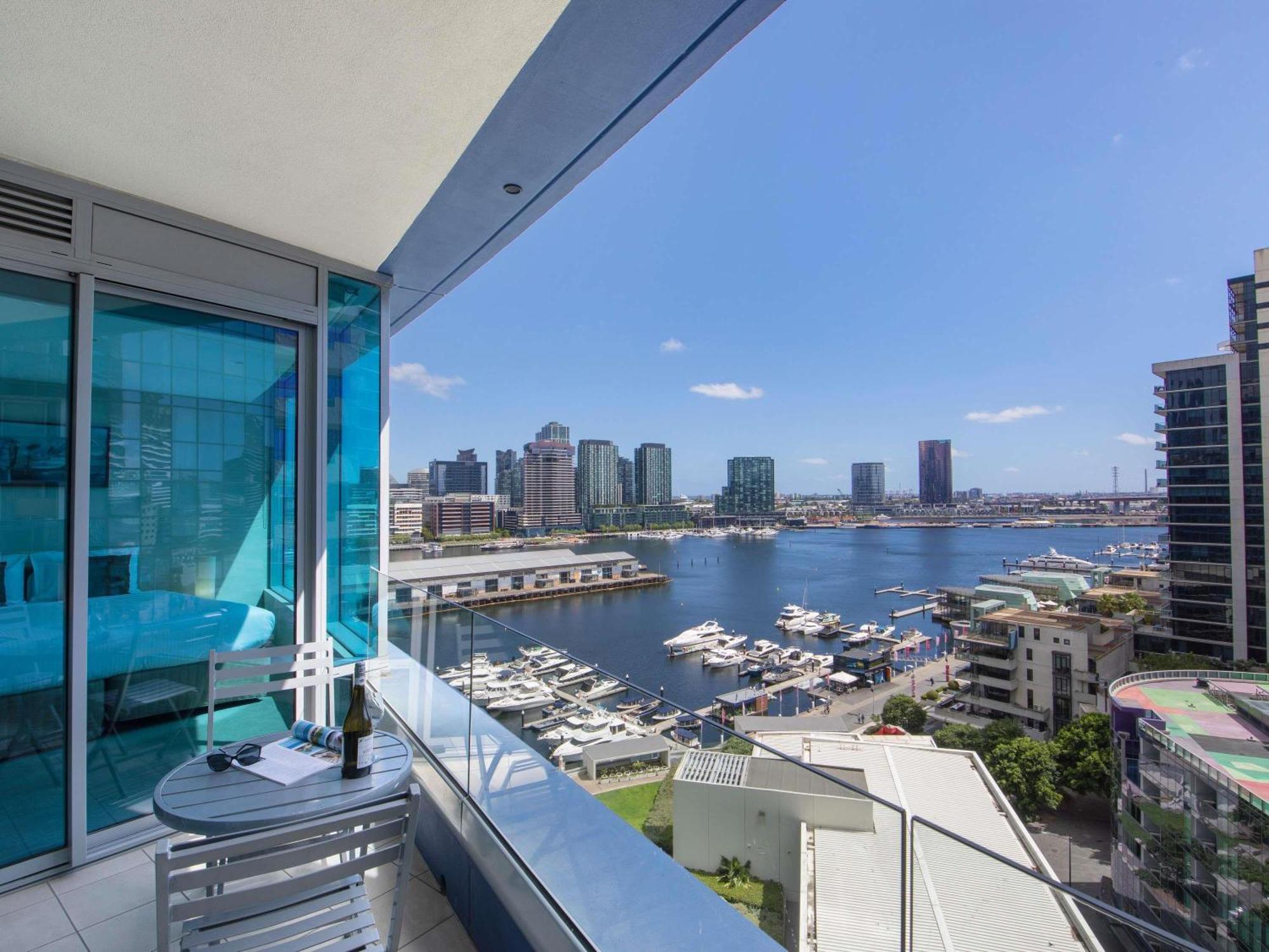 The Sebel Residences Melbourne Docklands Serviced Apartments Экстерьер фото